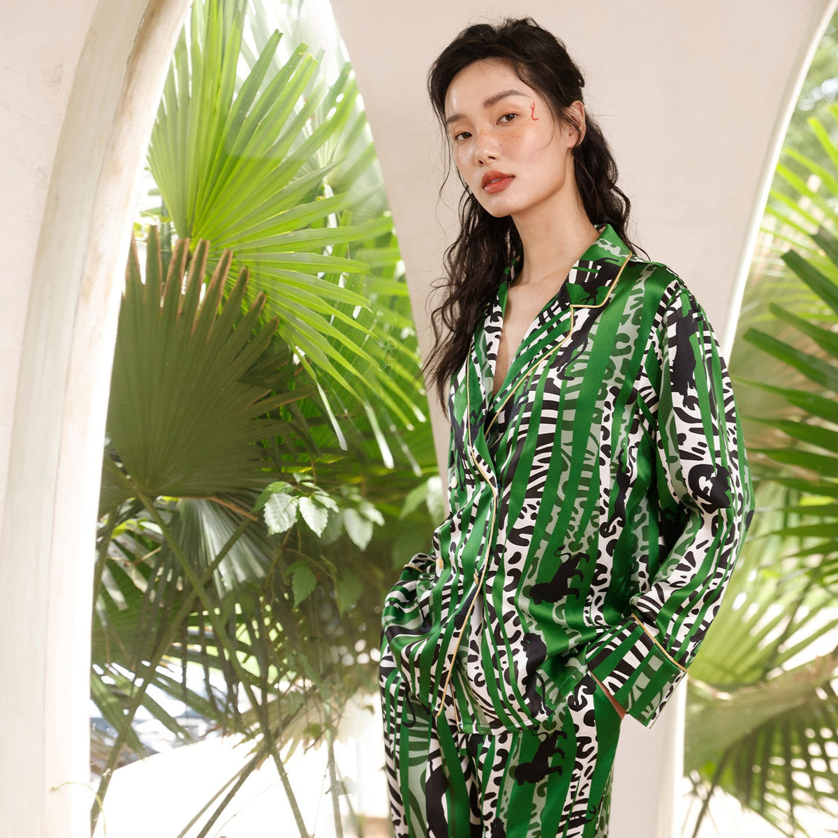 Long Sleeve 100% Mulberry Silk Pajama Set – Oasis Print, All-Season